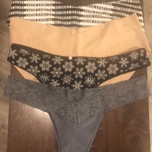 4-Pair Victorias Secret Panties/L